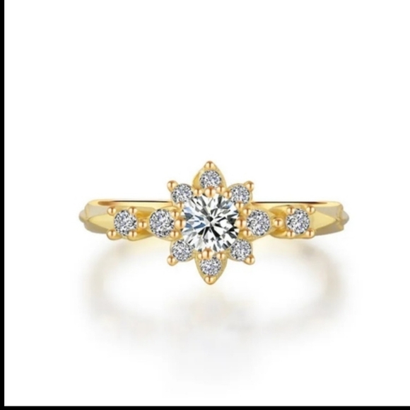 14K Gold Plated AAA Zircon Ring - Picture 3 of 3